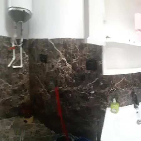 ゲストハウス Casa Floresita エフォリエ・ノルド