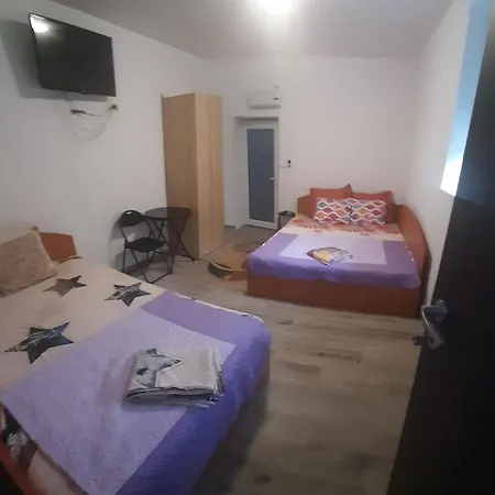 Casa Floresita 3* エフォリエ・ノルド