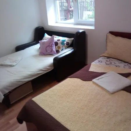 Casa Floresita 3*